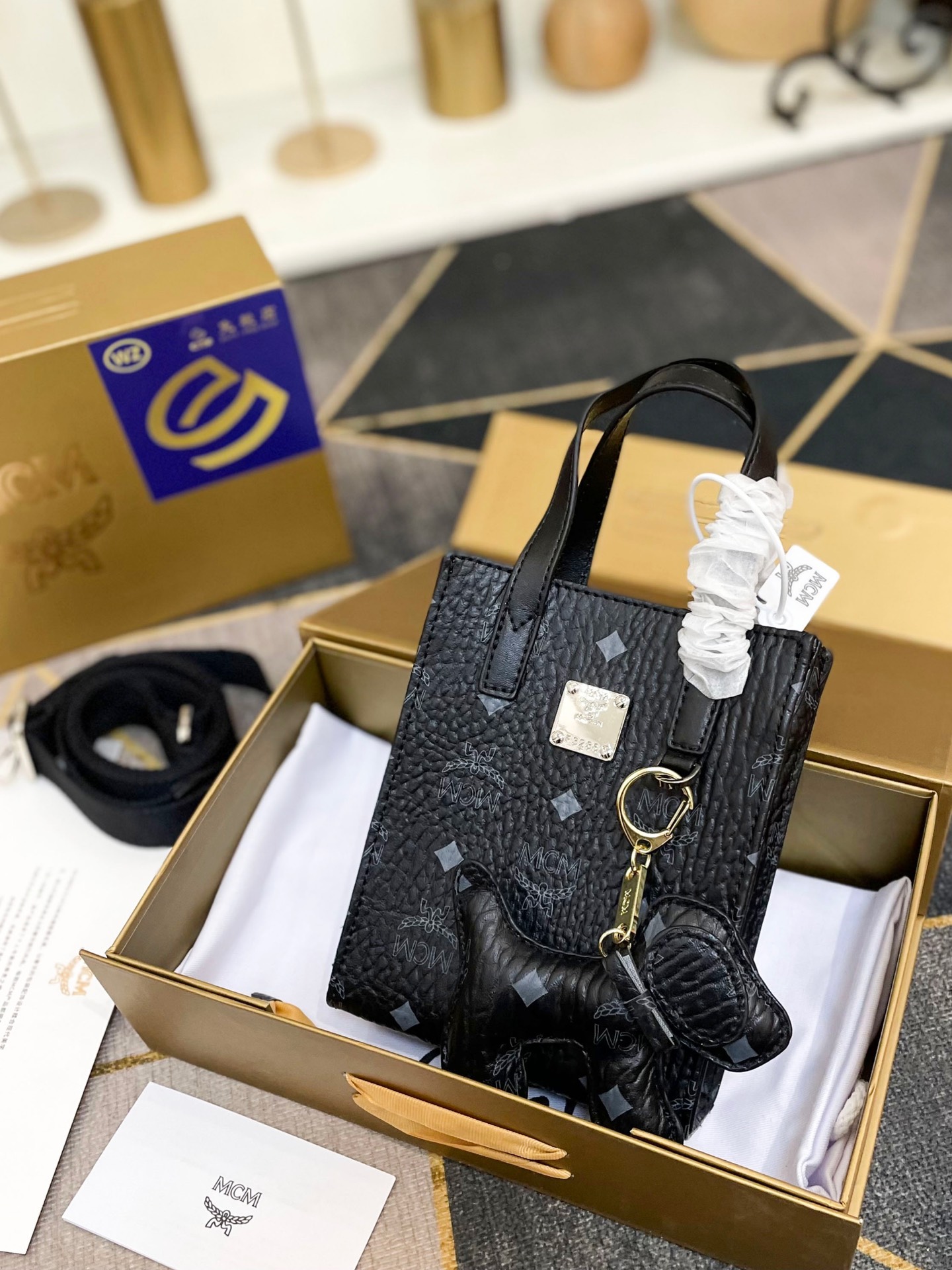 Handbags MCM mom size:17*14 cm - vstockx