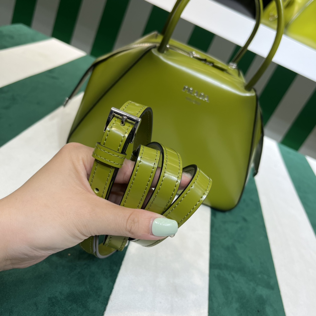 Handbags Prada 1BA366 size:25.5*18*13 cm - vstockx