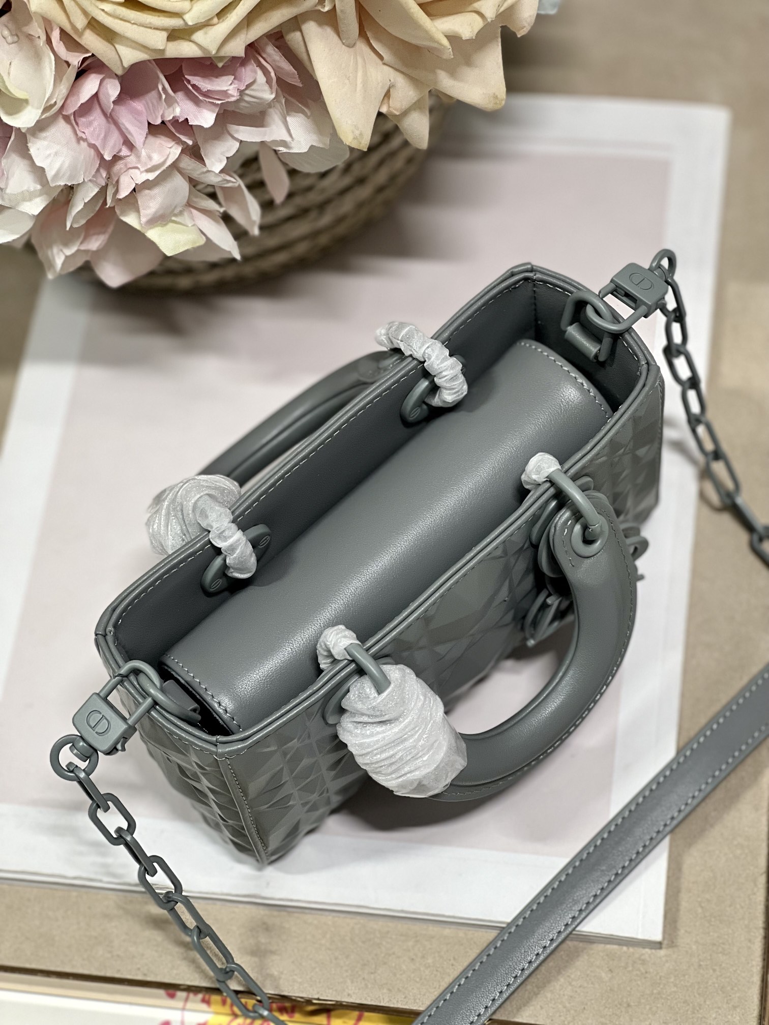 Handbag Dior 9032 size 16  5.5  10 cm - vstockx