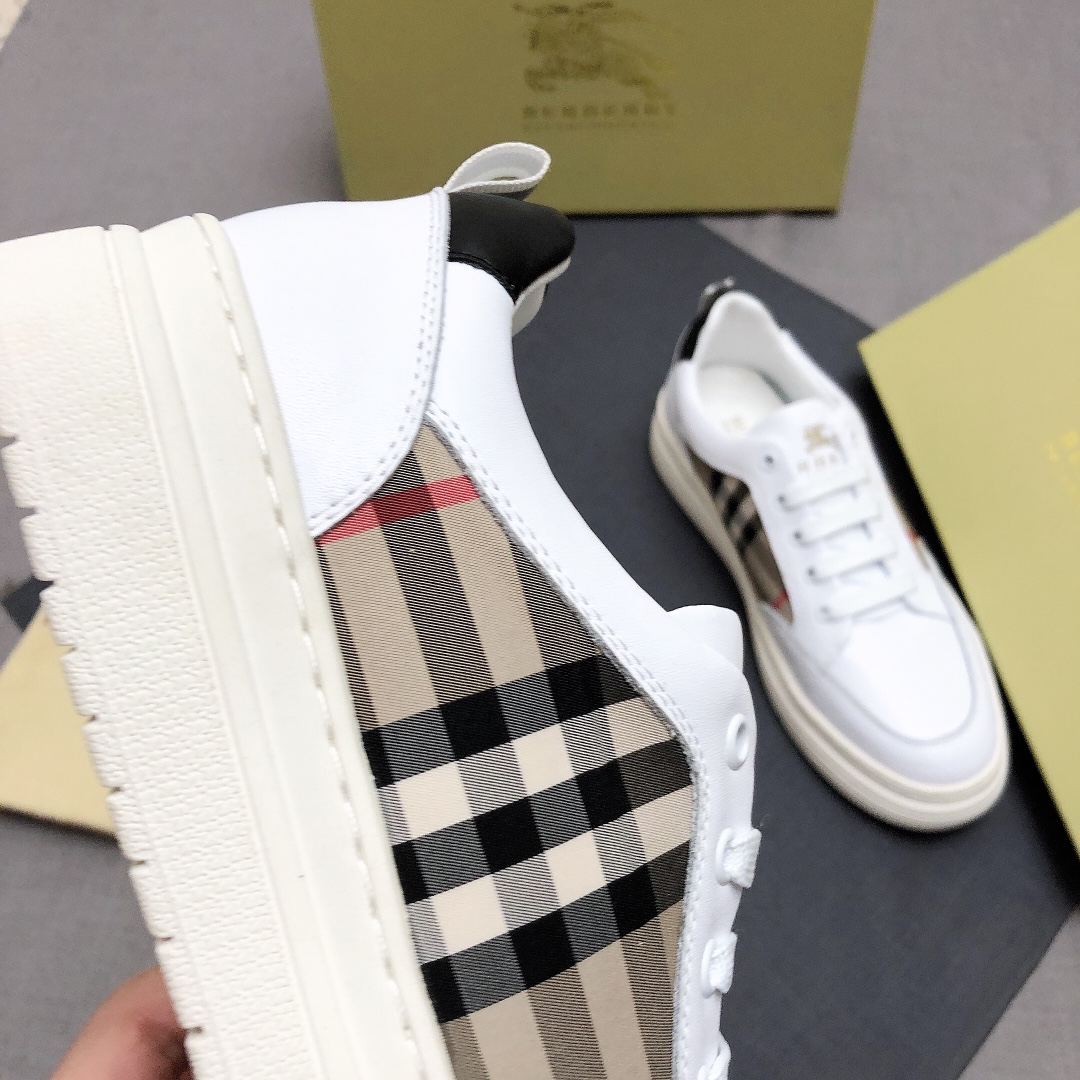 Burberry Perforated Check Sneaker 41 - vstockx