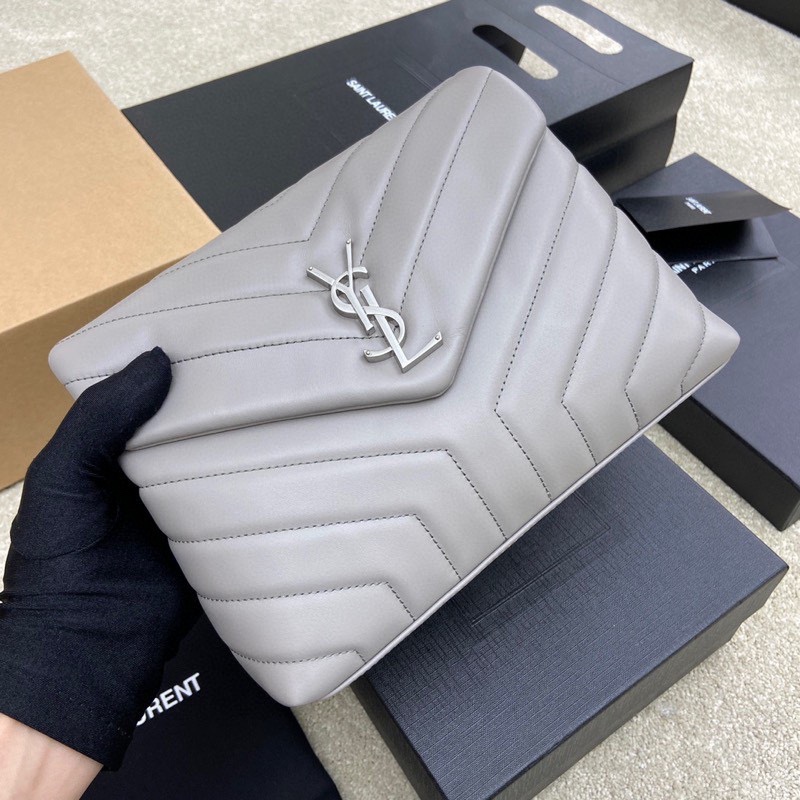 Handbags SAINT LAURENT 494699 size 25x17x9 cm - vstockx