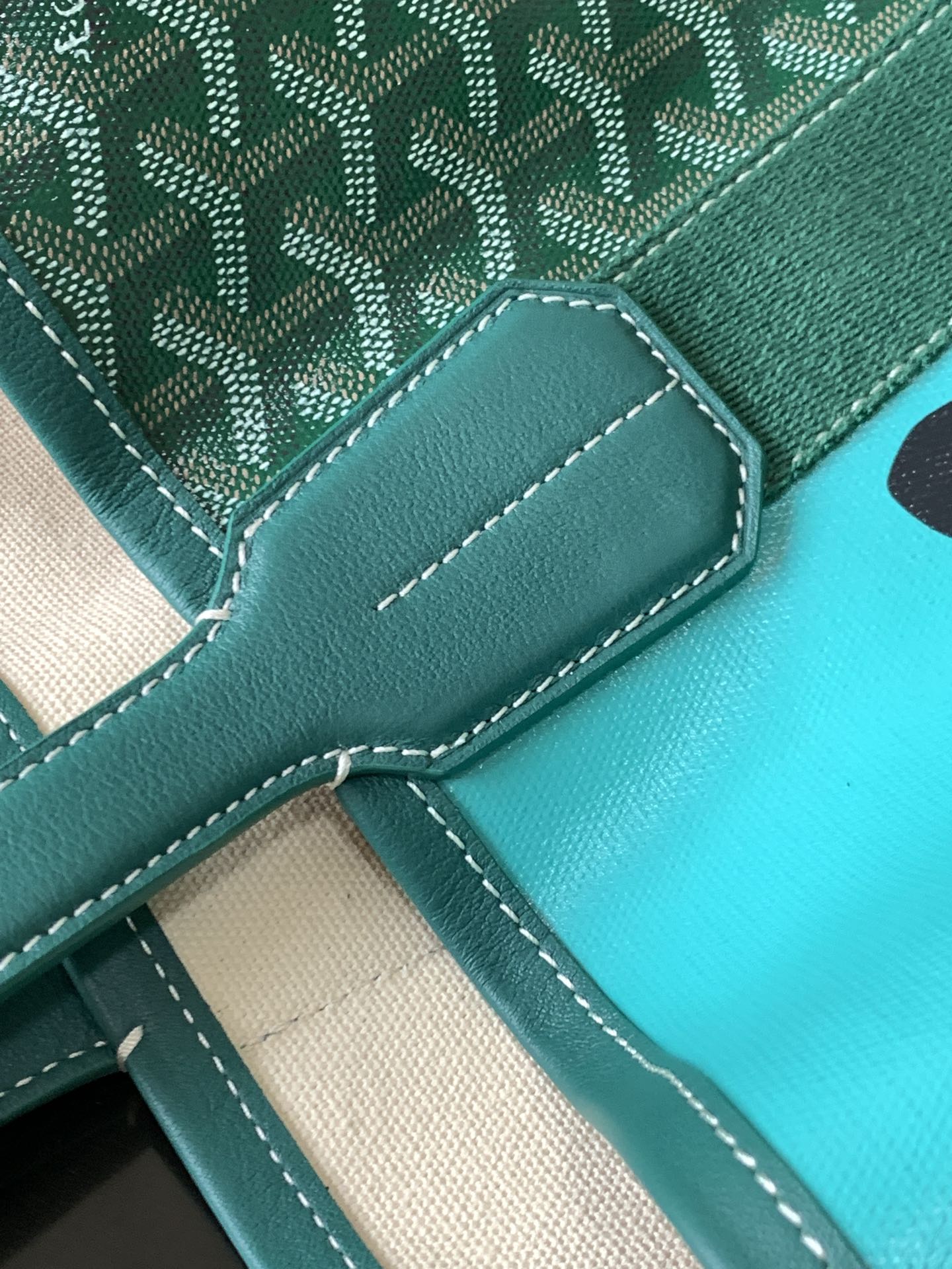 Handbags Goyard VILLETTE 020197 size:32*15*45 cm - vstockx