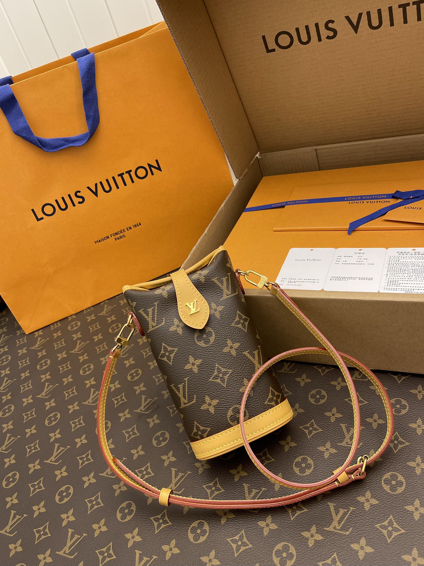 Handbags Louis Vuitton mini M80874 size:14.5*18*6.5 cm - vstockx