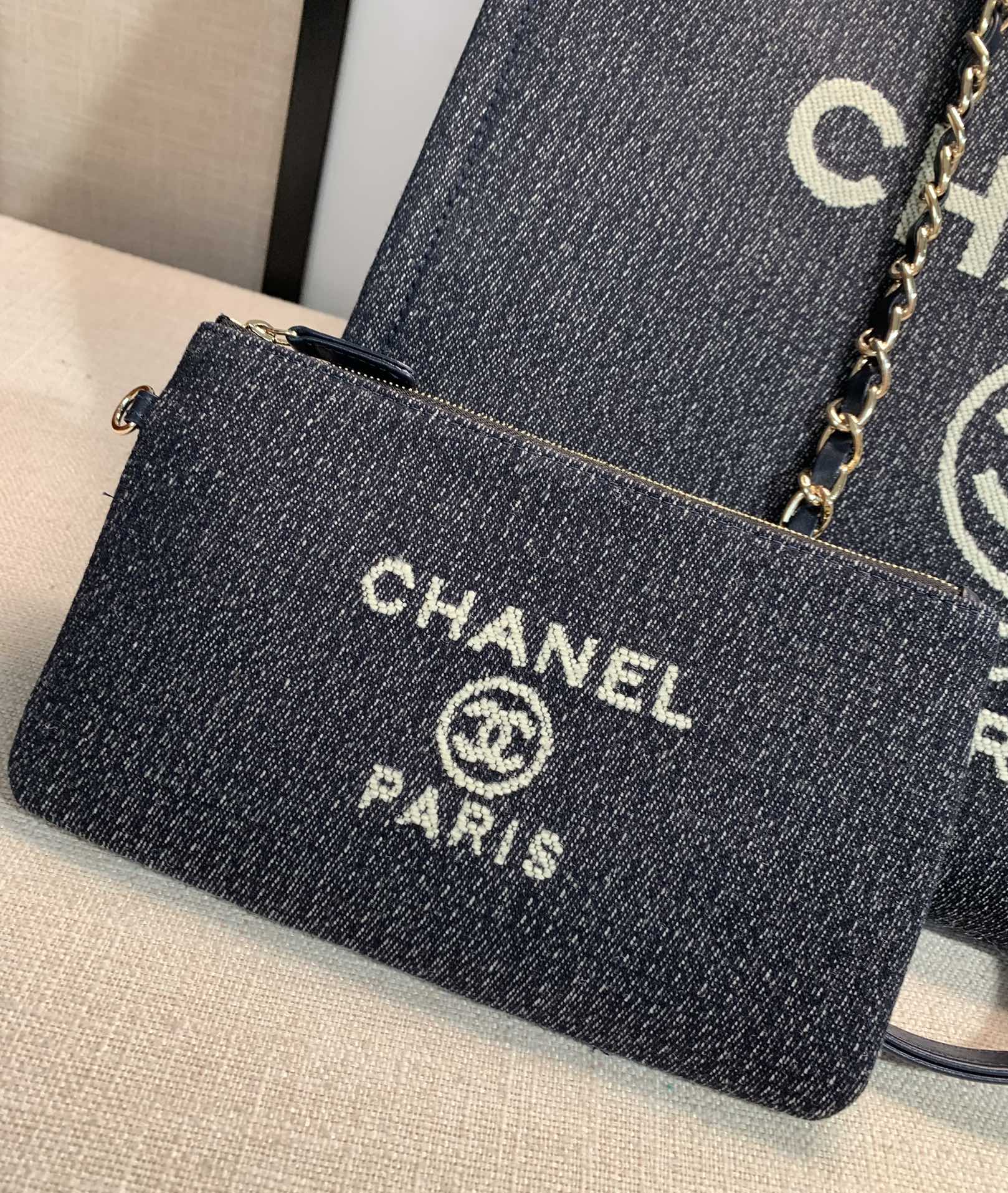 Handbag Chanel size 38 cm - vstockx