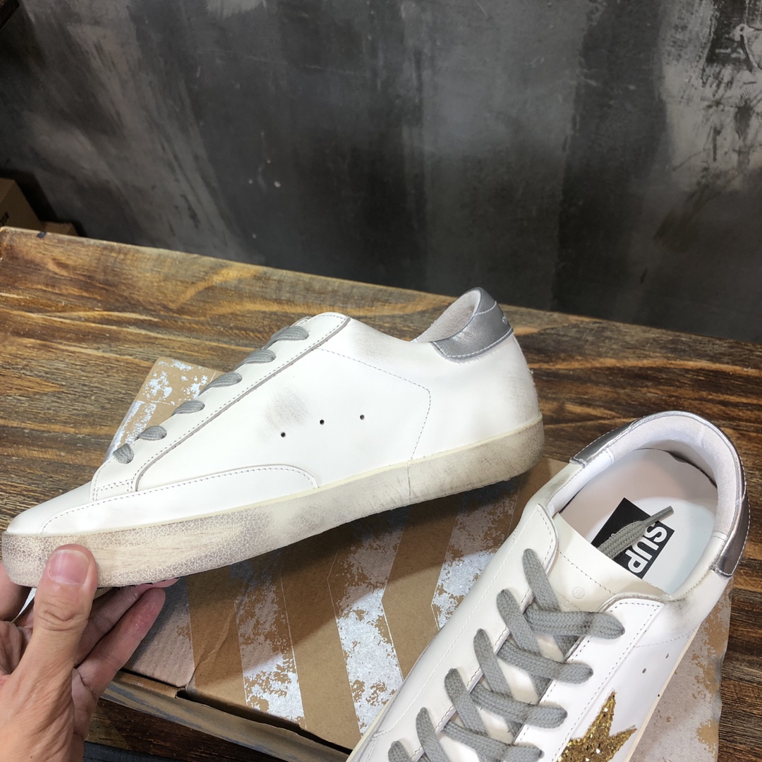 Golden Goose Superstar distressed-finish sneakers 10 - vstockx