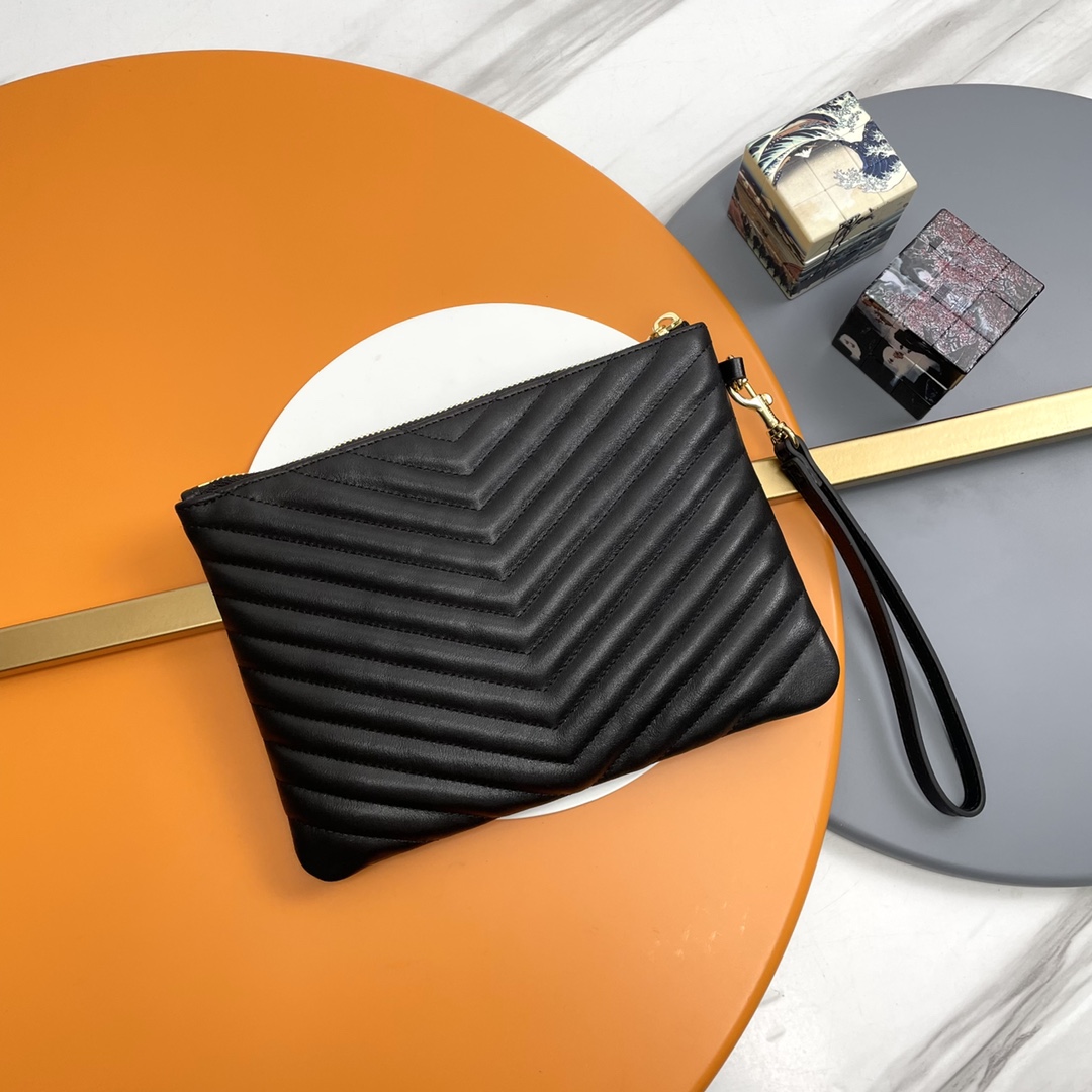 Handbags SAINT LAURENT 379039 size 24  17.5  1.5 cm - vstockx