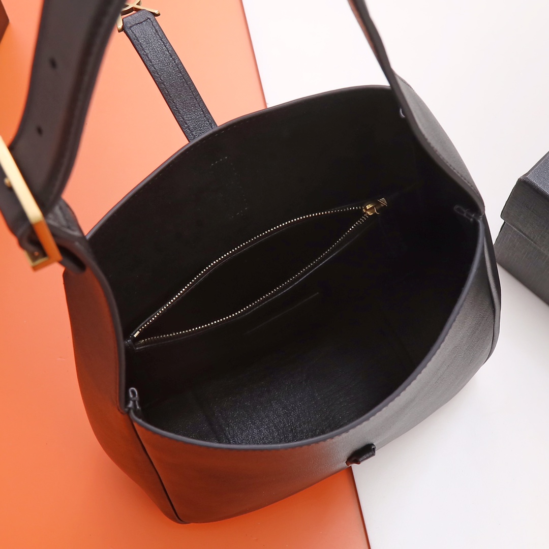 Handbags SAINT LAURENT 657230 size 24  24  10 cm - vstockx