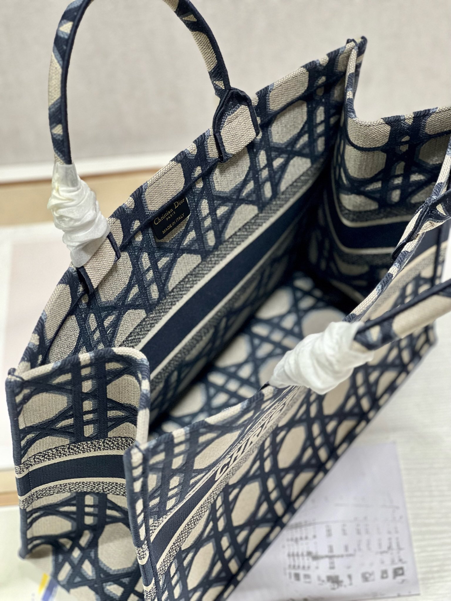 Handbags Dior book tote 1286 size:42-35-18.5 cm - vstockx