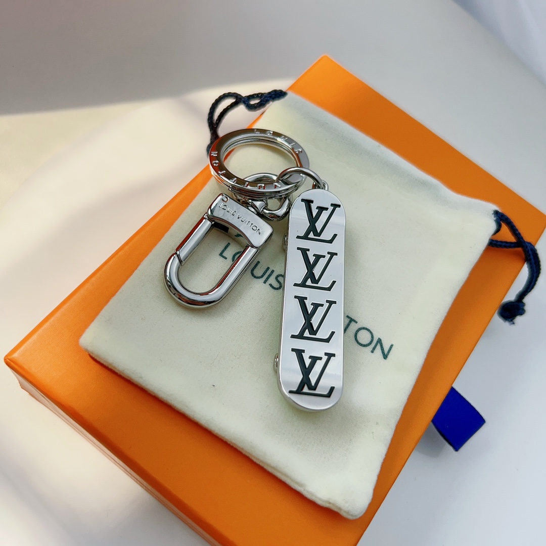 Jewelry Louis Vuitton 385 - vstockx