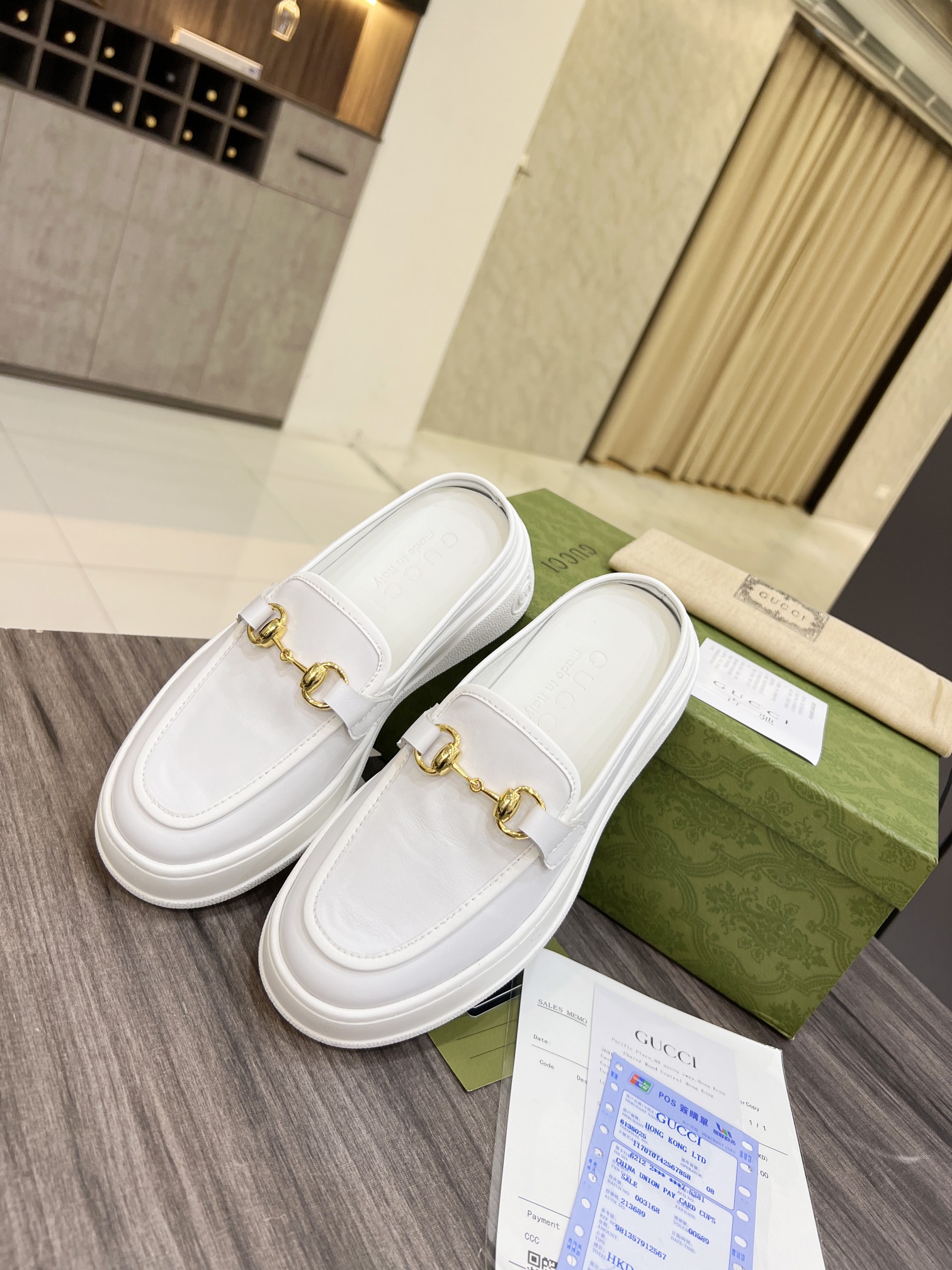 Gucci Women's WOMEN 6 - vstockx