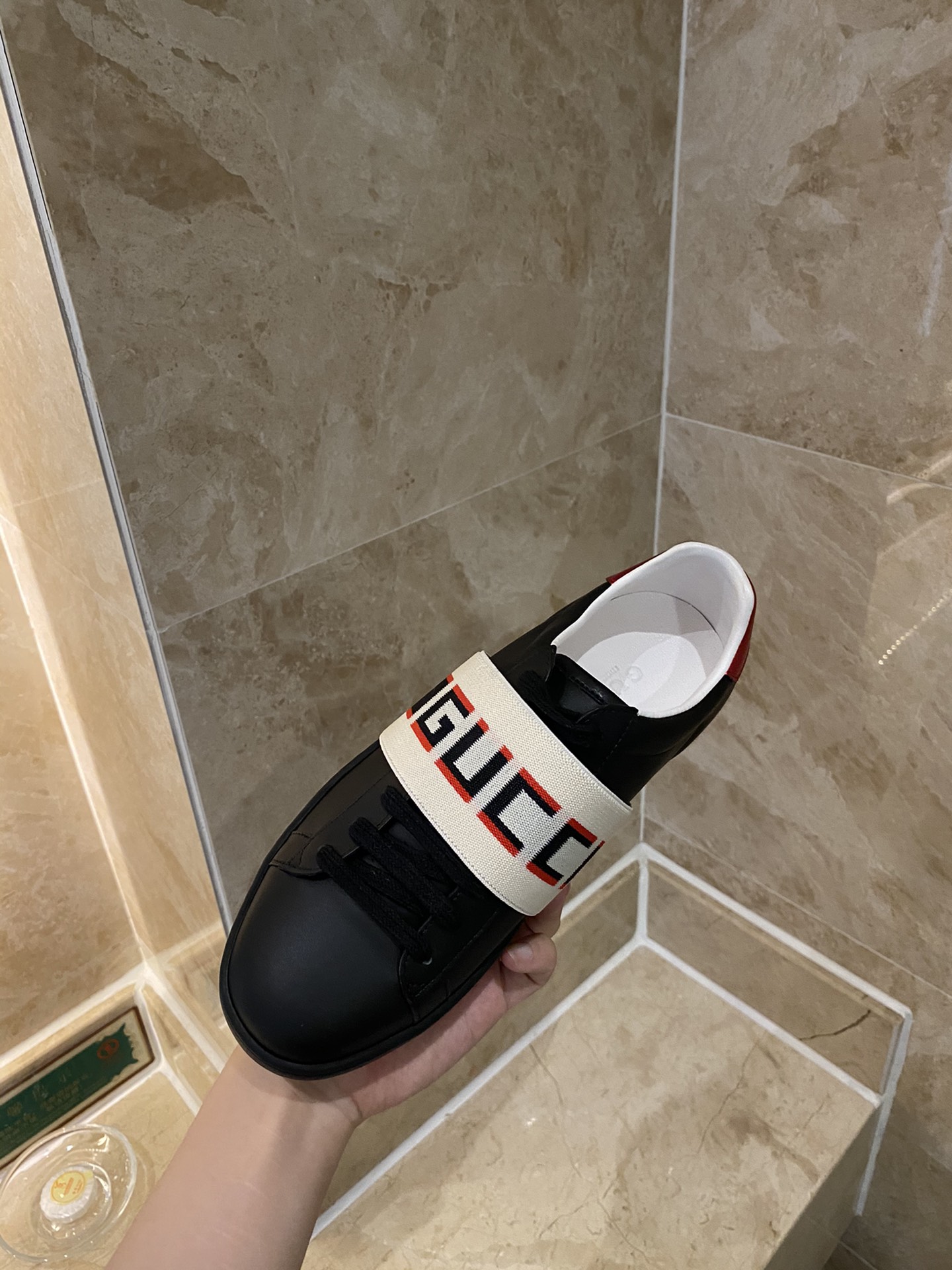 Gucci Women's Ace sneaker with bee sneaker 4 - vstockx