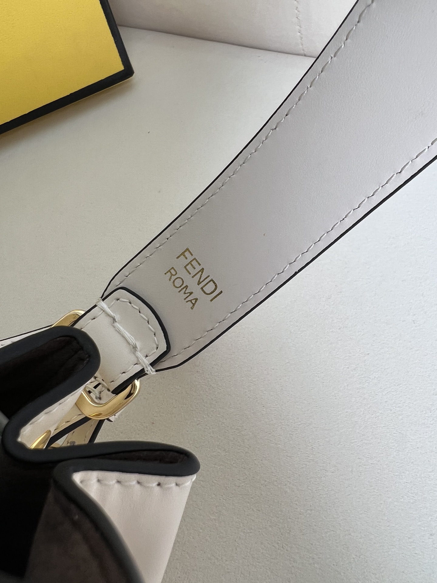 handbags FENDI 226 size:12*18*10cm - vstockx