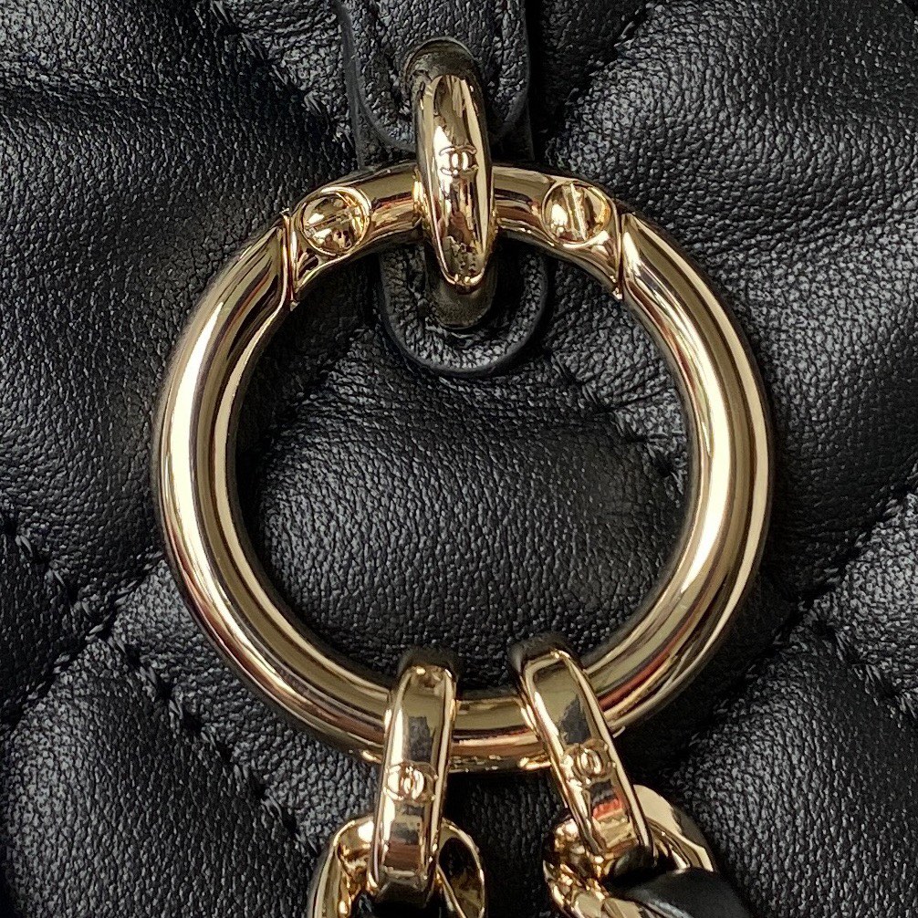 Handbags Chanel AS4342 size:22X21X13 cm - vstockx