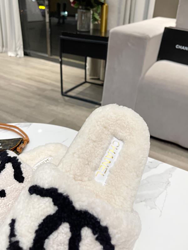Chanel Slides 5 - vstockx