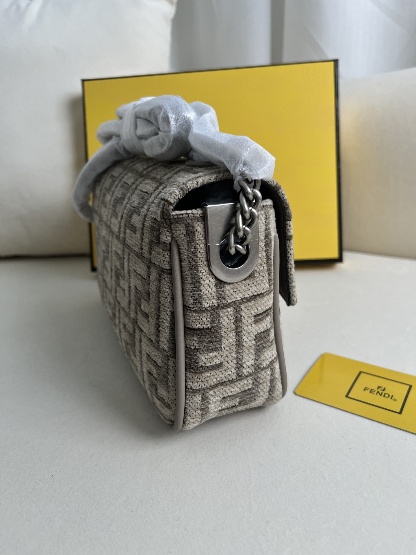 handbags FENDI 232 size:24*14*7cm - vstockx