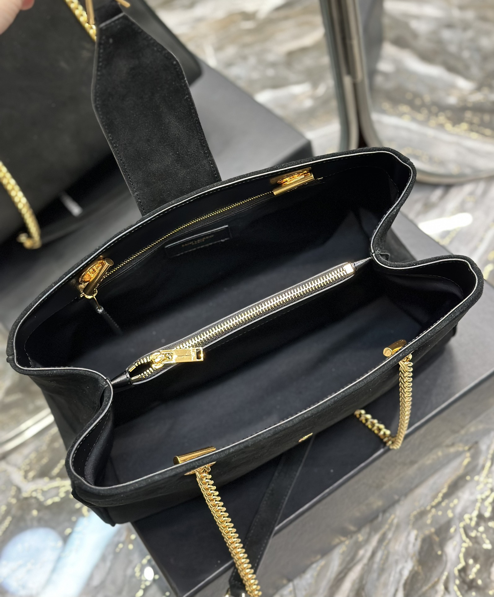 Handbags SAINT LAURENT 668900 size 33  22  15 cm - vstockx