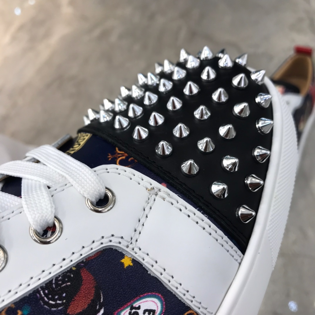 Christian Louboutin Louis Junior Spikes Orlato Flat Sneakers 58 - vstockx