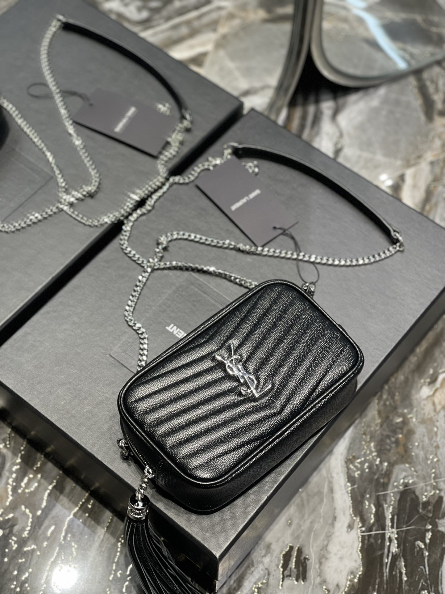 Handbags SAINT LAURENT 585040 size 18  10  5 cm - vstockx