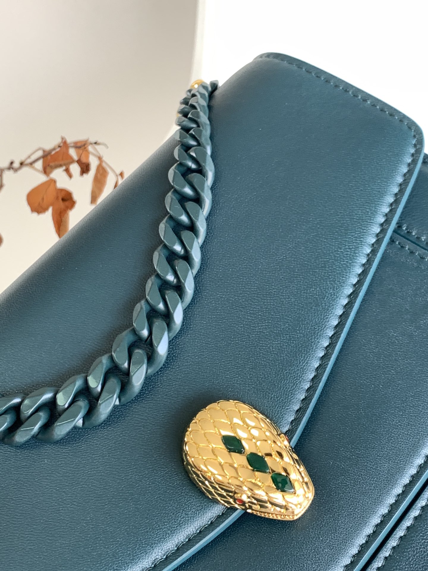 Handbags Bvlgari Serpenti Forever size:25*17*8 cm - vstockx