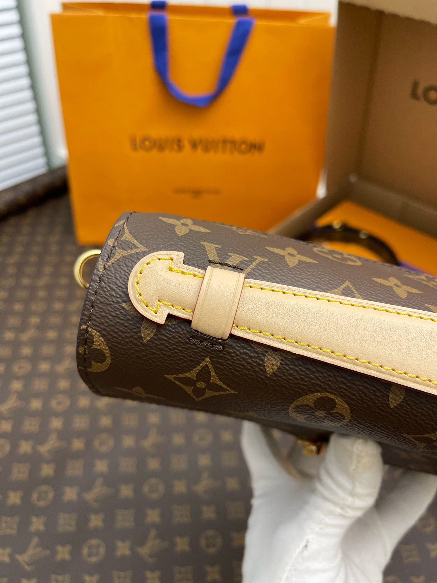 Handbags Louis Vuitton M44875 size:25*19*7 cm - vstockx