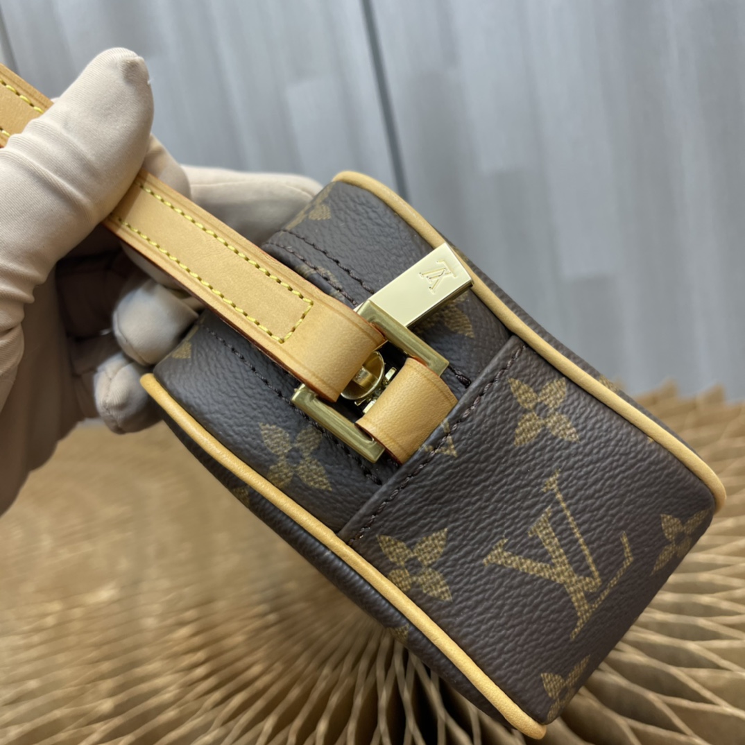 Handbag Louis Vuitton M51183 size 21.5x12.5x6.5 cm - vstockx