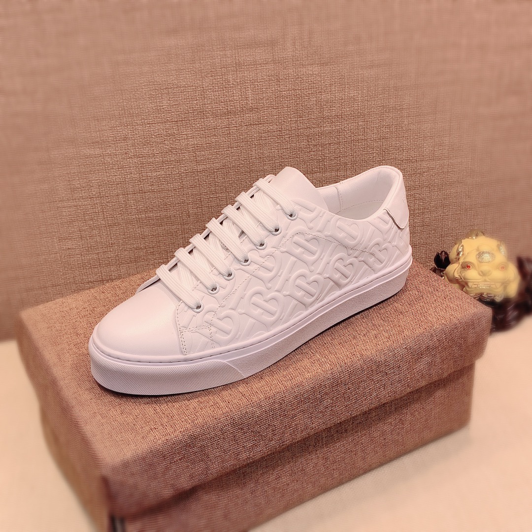 Burberry Perforated Check Sneaker 27 - vstockx