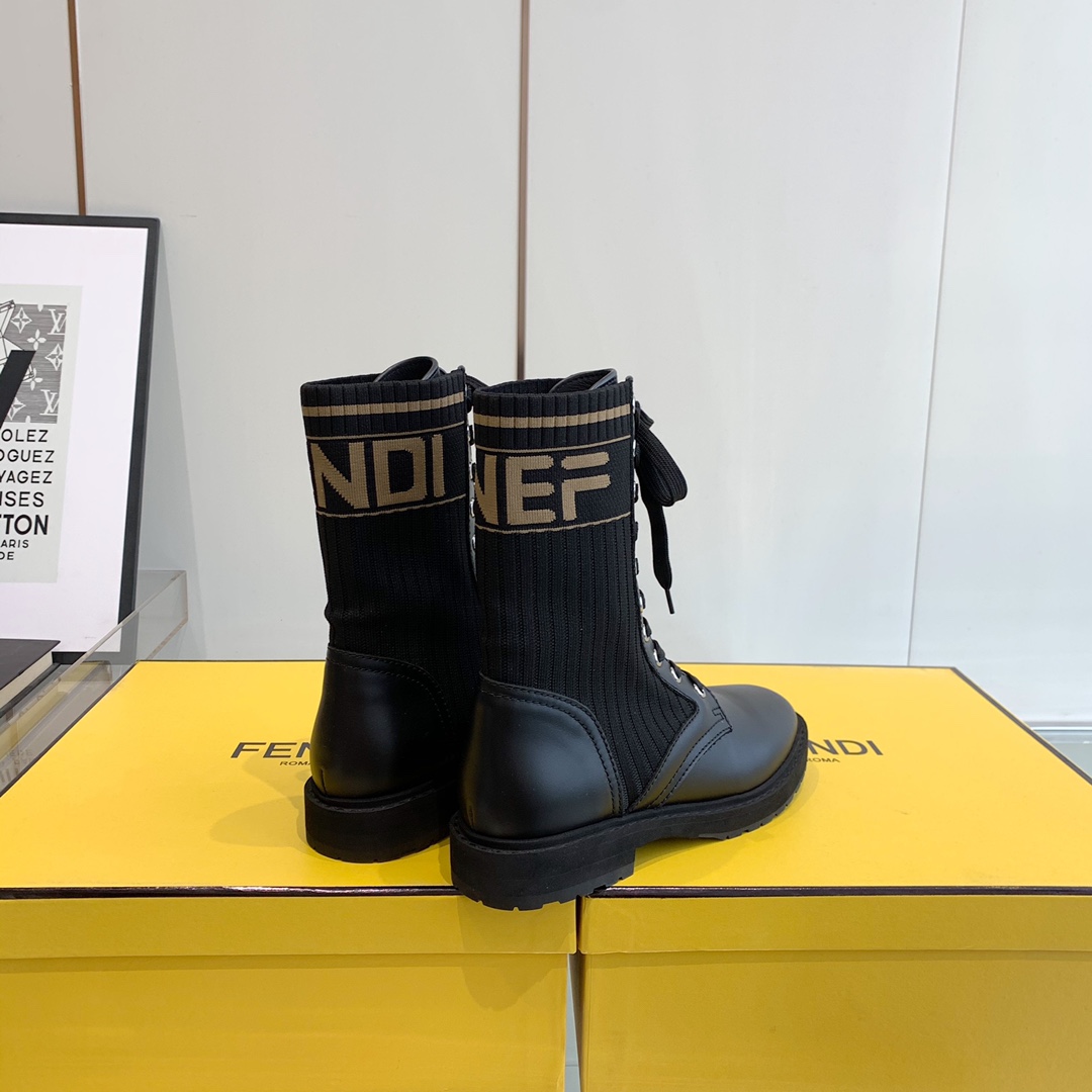 Fendi Boots 16 - vstockx