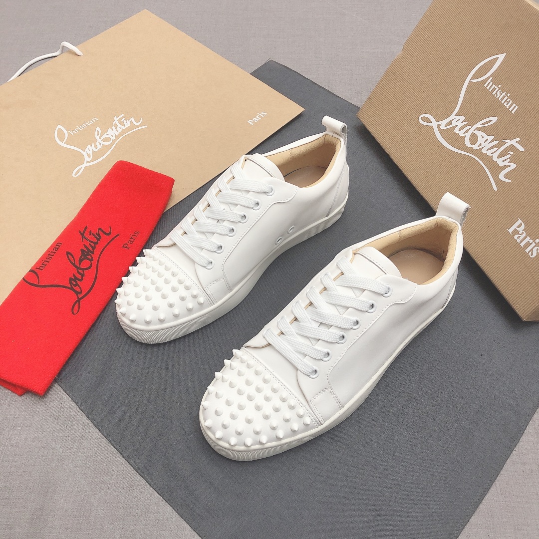 Christian Louboutin Louis Junior Spikes Orlato Flat Sneakers 6 - vstockx