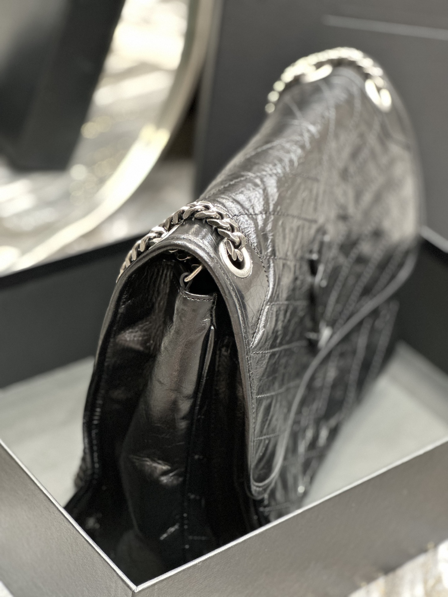 Handbags SAINT LAURENT 498830 size 32  23  9 cm - vstockx