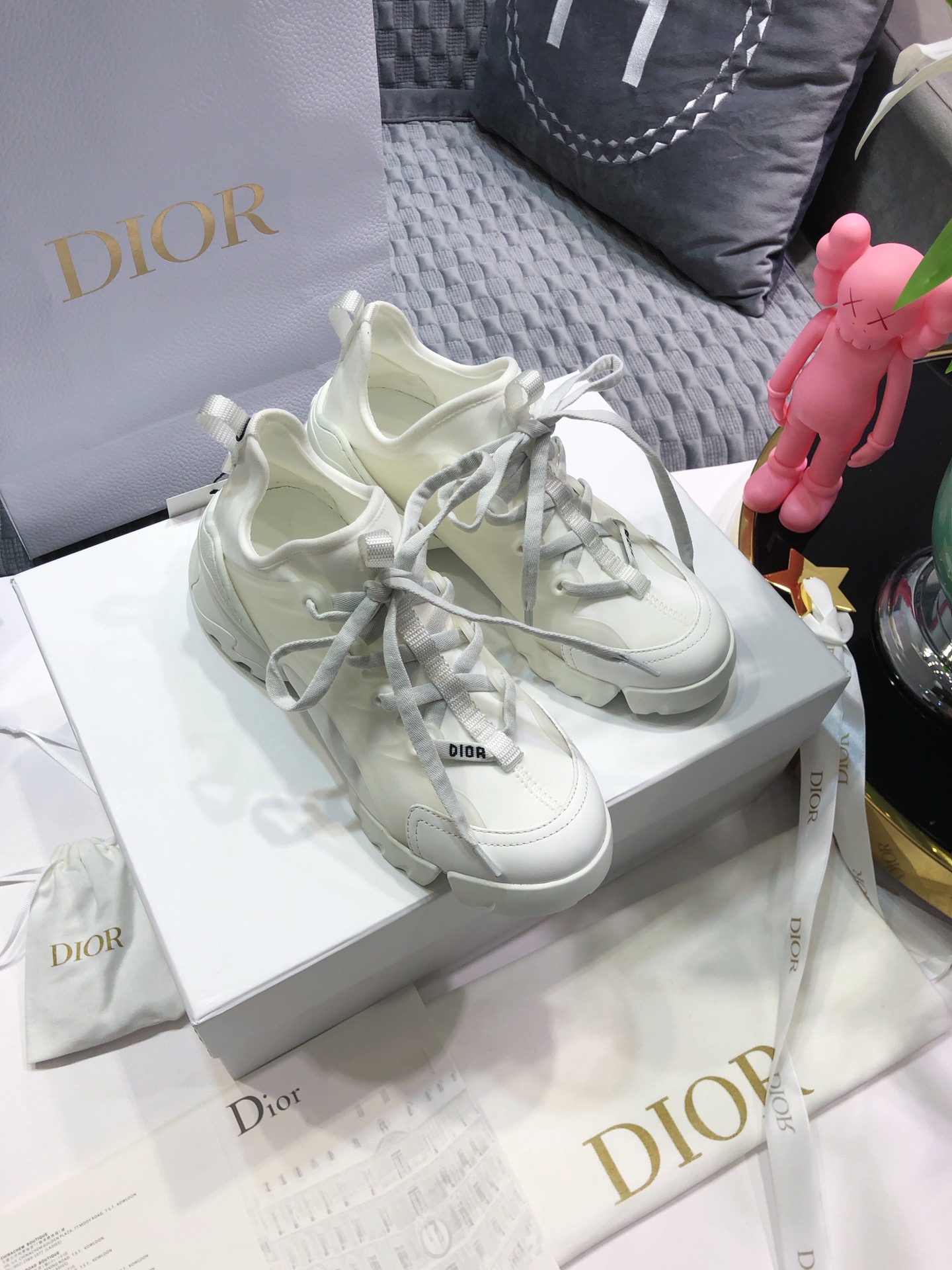 Dior D Connect White Neoprene (W) - vstockx