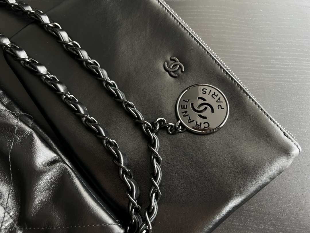 Handbag Chanel size 39cmx42cmx8 cm - vstockx