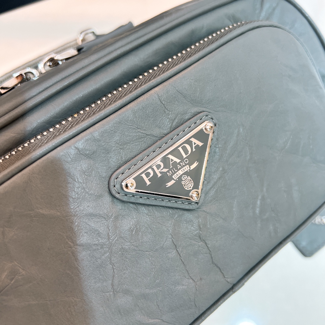 handbags prada 1BH198 22*10.5*7 - vstockx