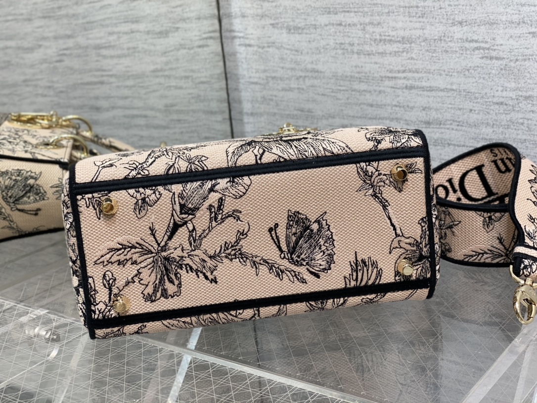 Handbag Dior size 24*11*20 cm - vstockx