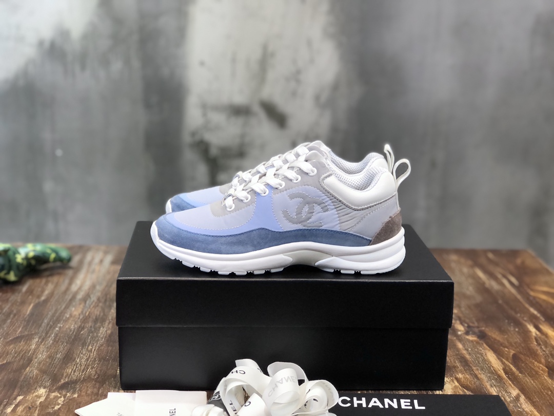 Chanel Fabric & Suede Calfskin Low Top Sneaker 30 - vstockx