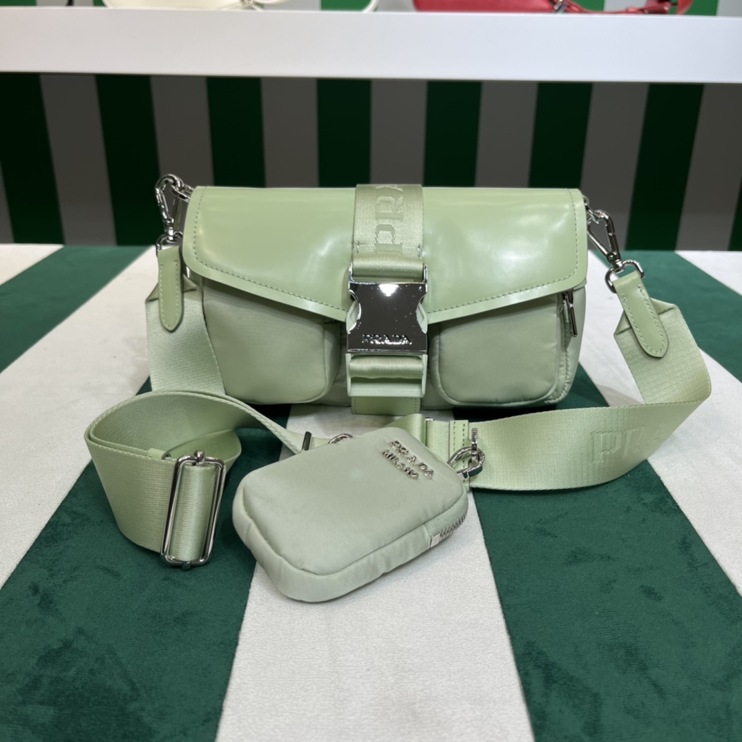 Handbags Prada 1BD295 size:22*7.5*14 cm - vstockx