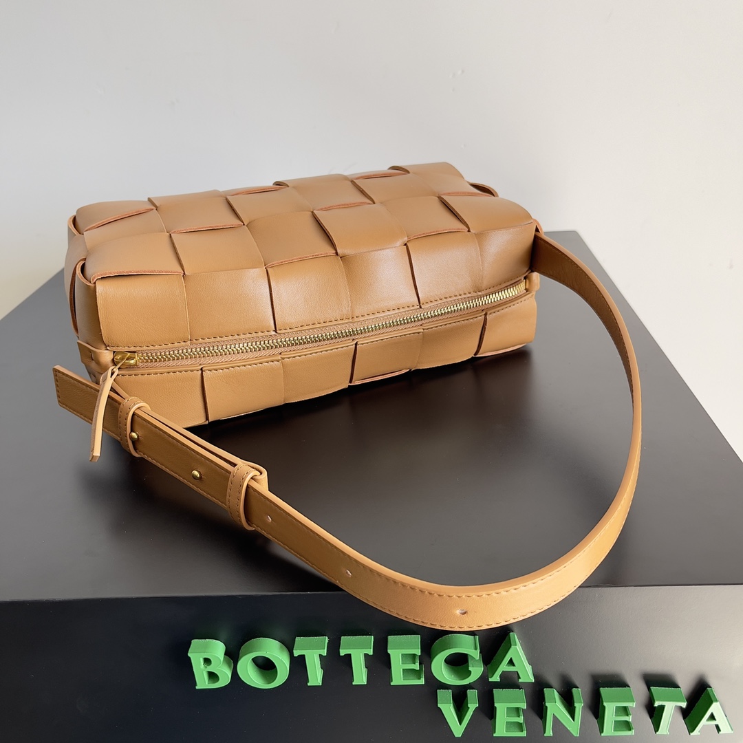 handbags Bottega Veneta 9306 size:28*14*10 - vstockx