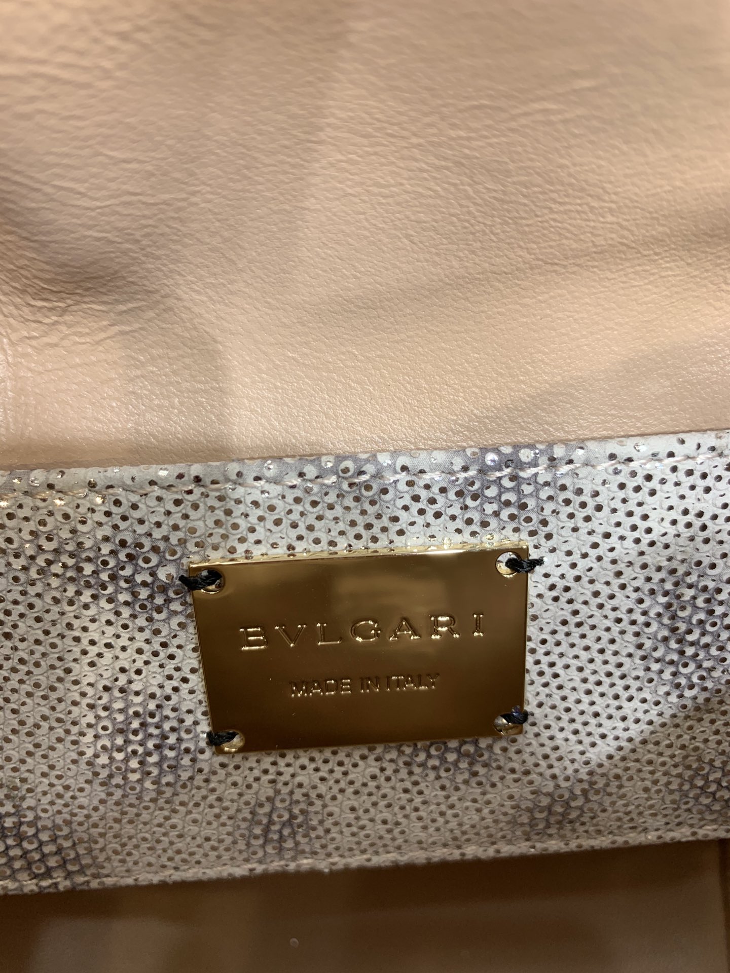 Handbags Bvlgari B287614 size:16*20*10.5 cm - vstockx