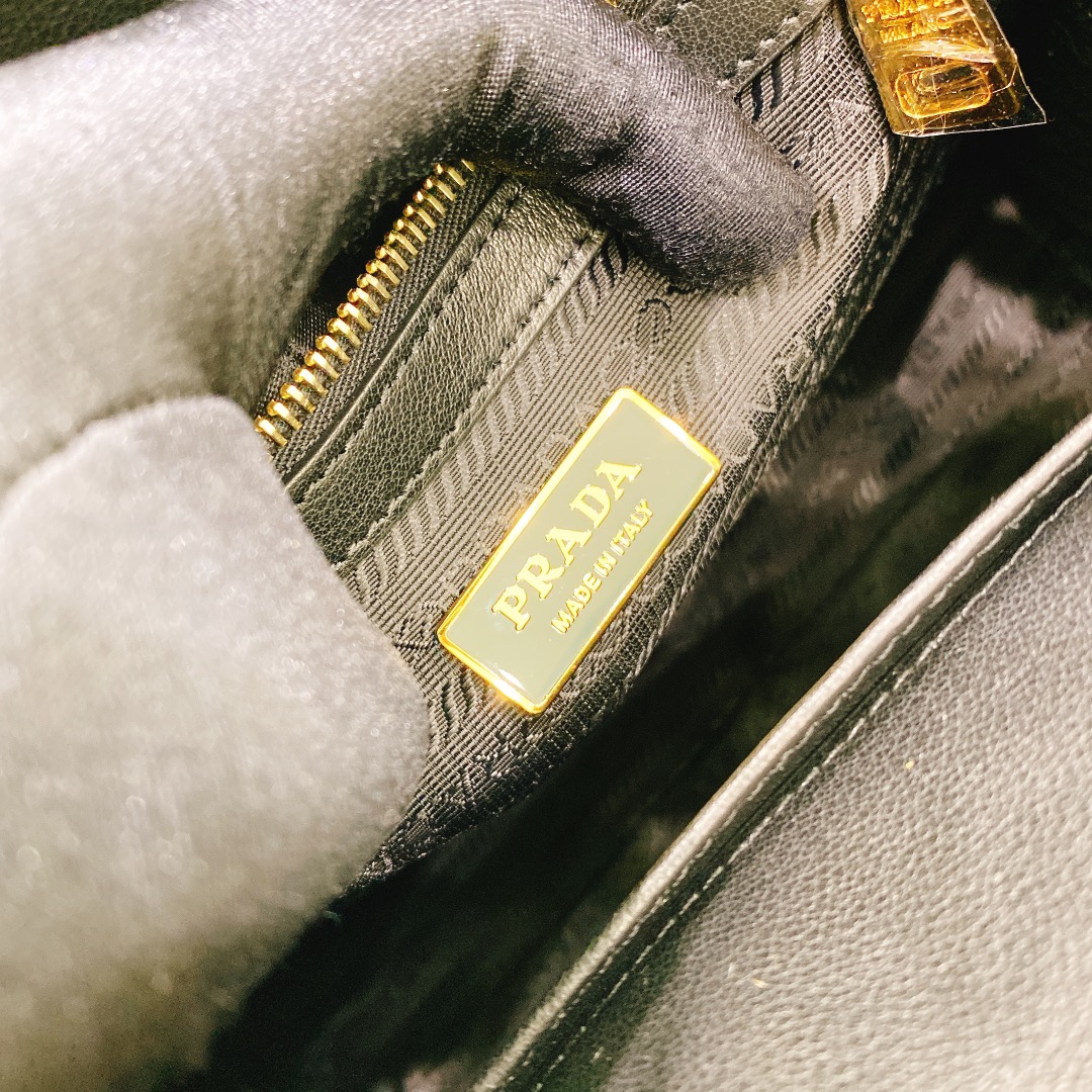 handbags prada 1BA356 22*9*28 - vstockx