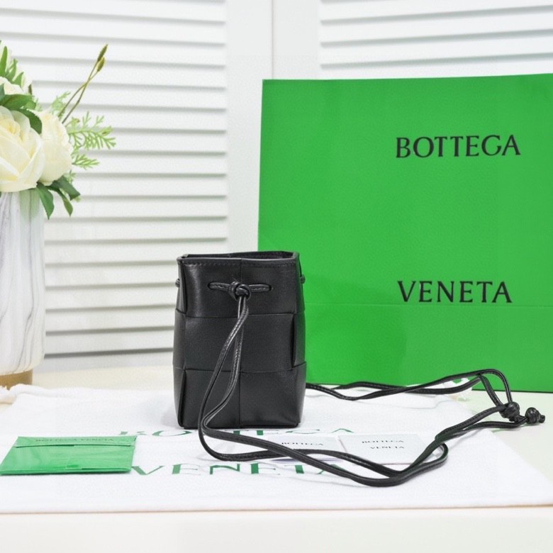 Handbags Bottega Veneta 6611 size:14*9*9 cm - vstockx