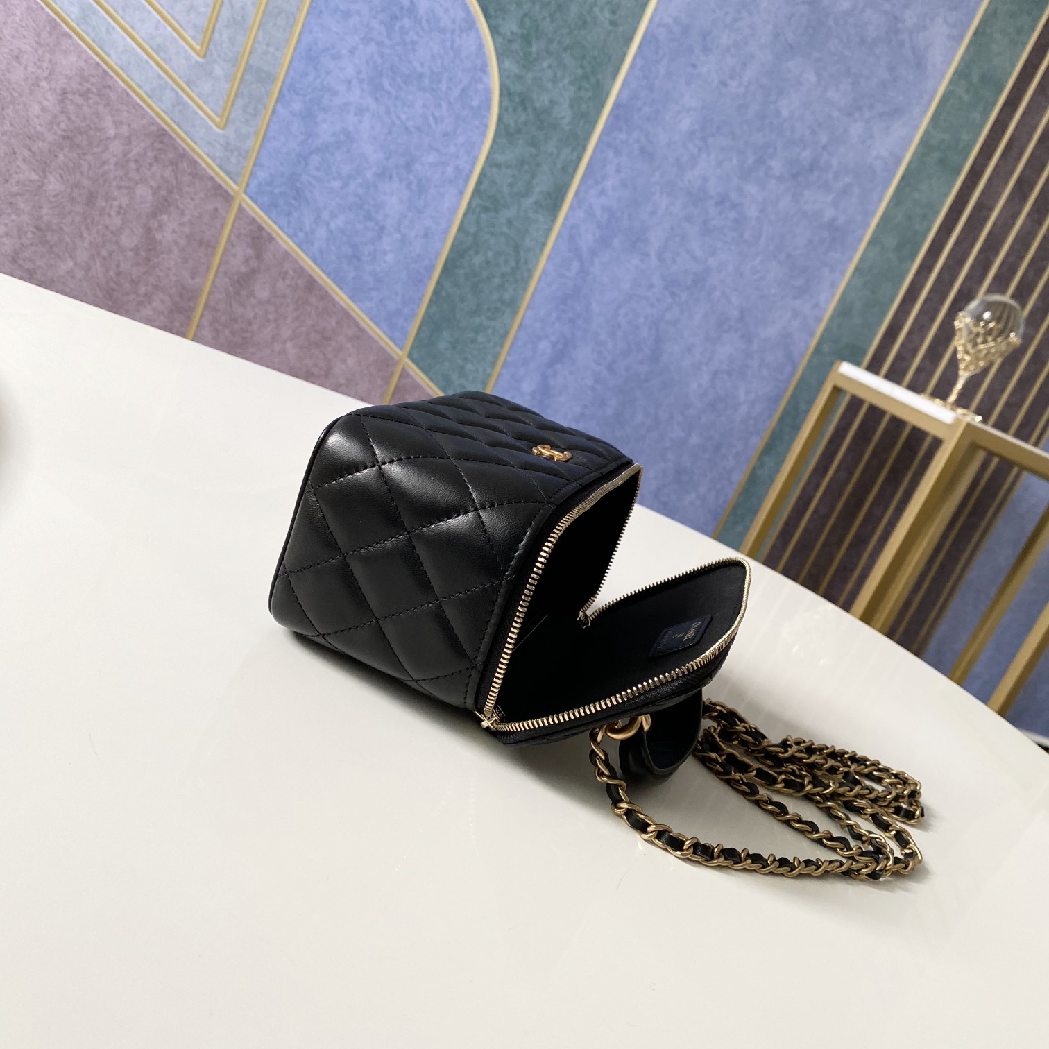 Handbag chanel 81118 sizez 9.5 17 8 cm - vstockx