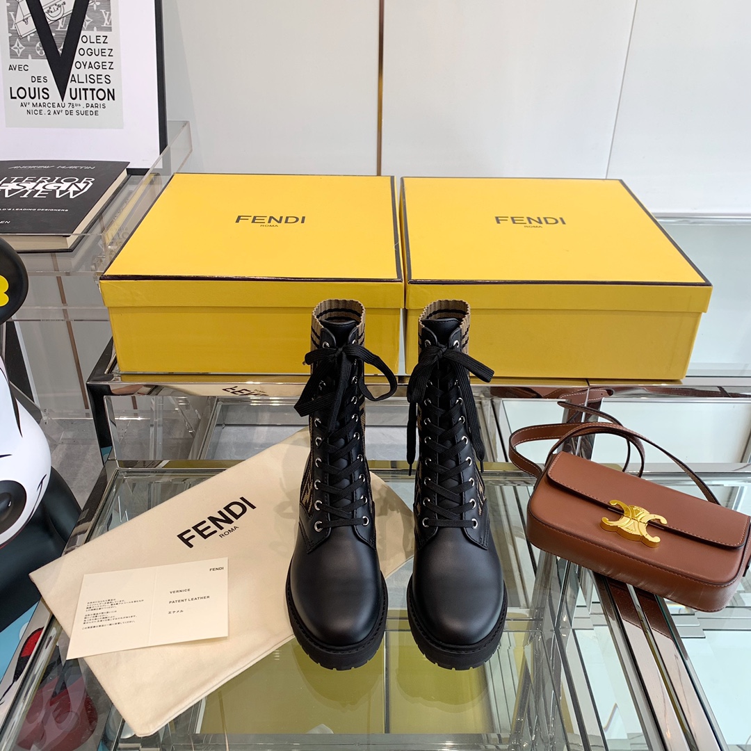 Fendi Boots 14 - vstockx