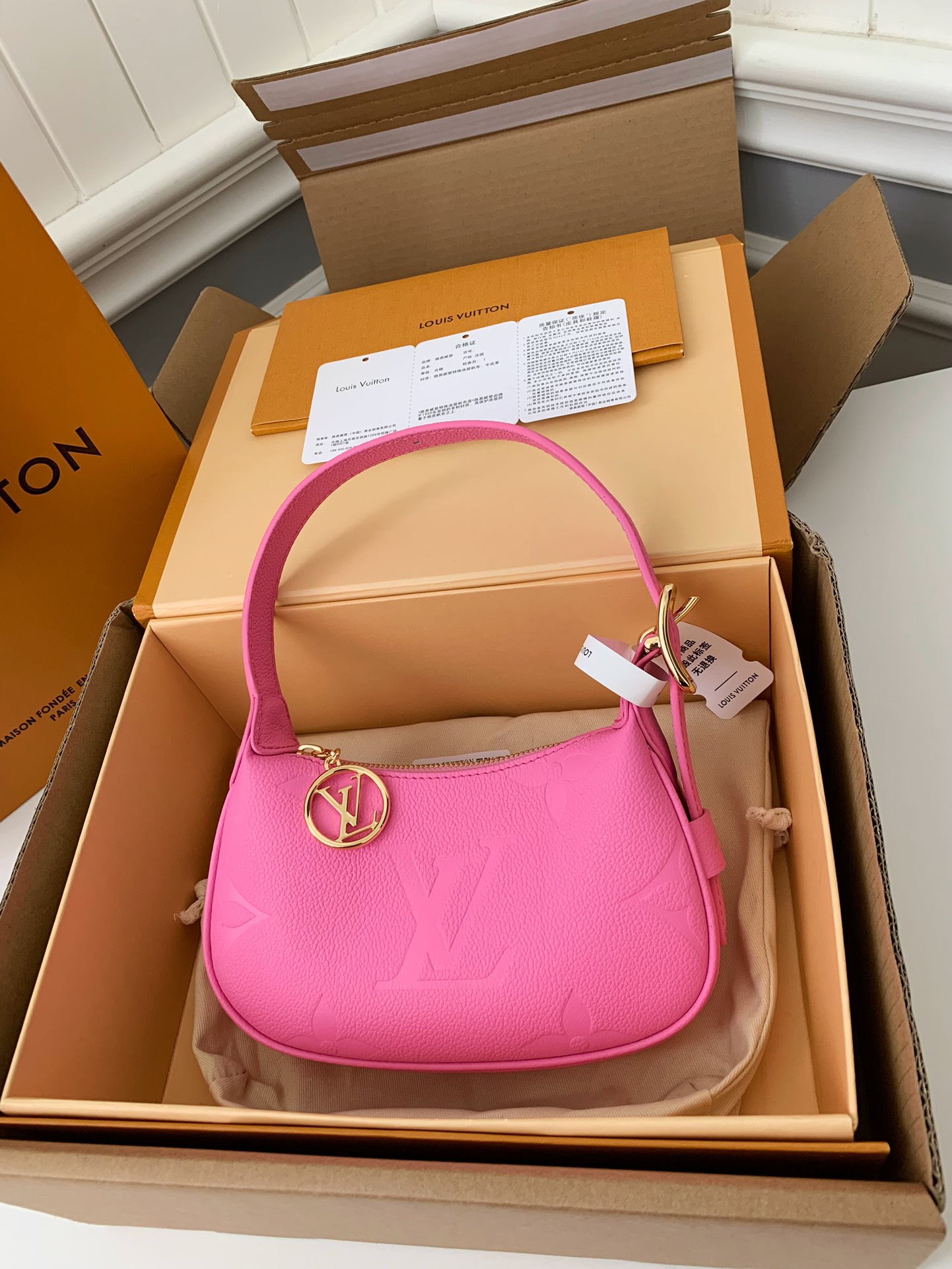 Handbags Louis Vuitton M82391 size:20.5*11*5 cm - vstockx
