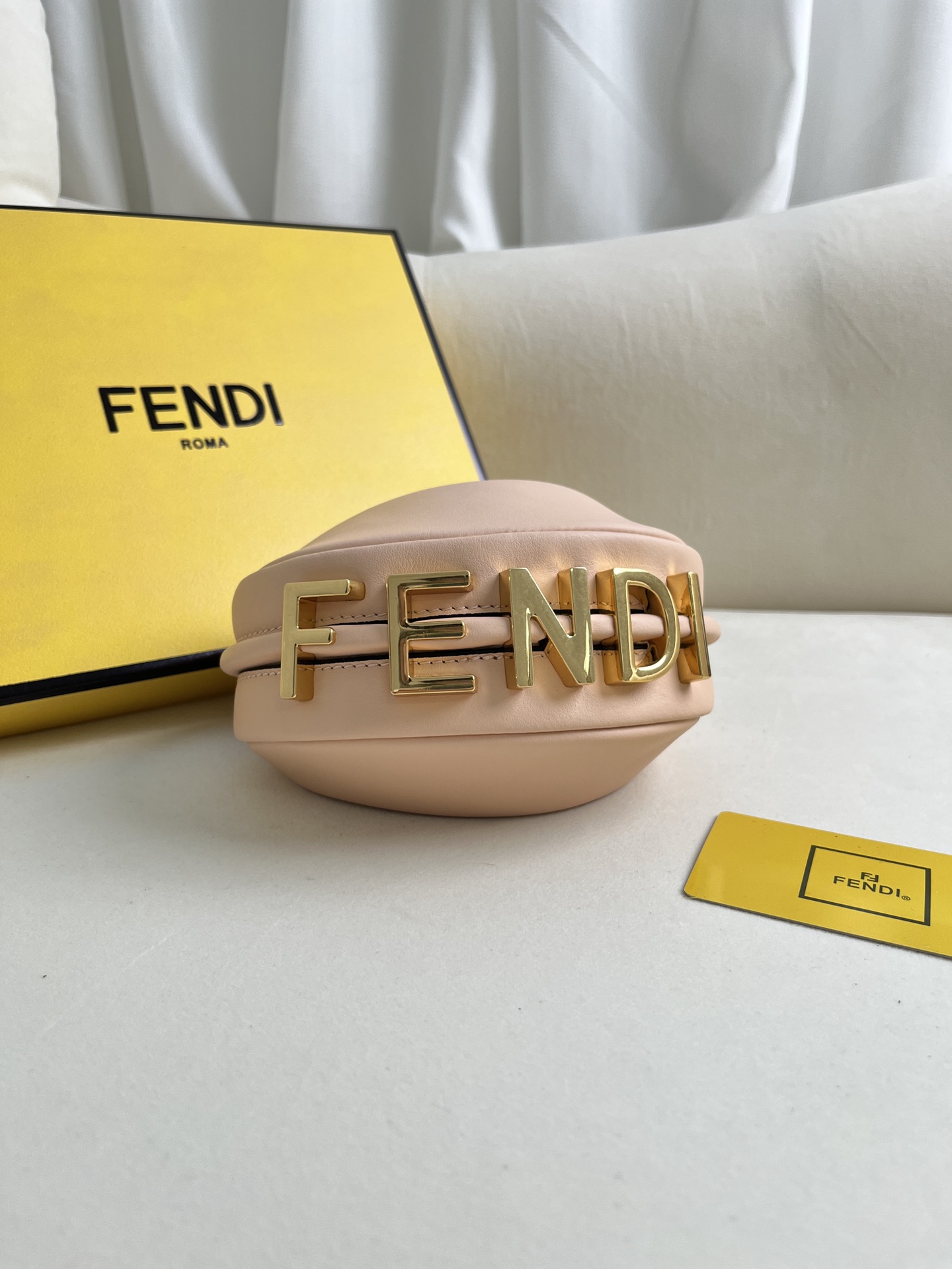 handbags FENDI 206 size:16.5*14*5cm - vstockx