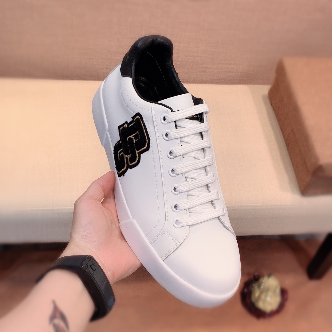 Dolce & Gabbana Low Tops Sneakers 2 - vstockx