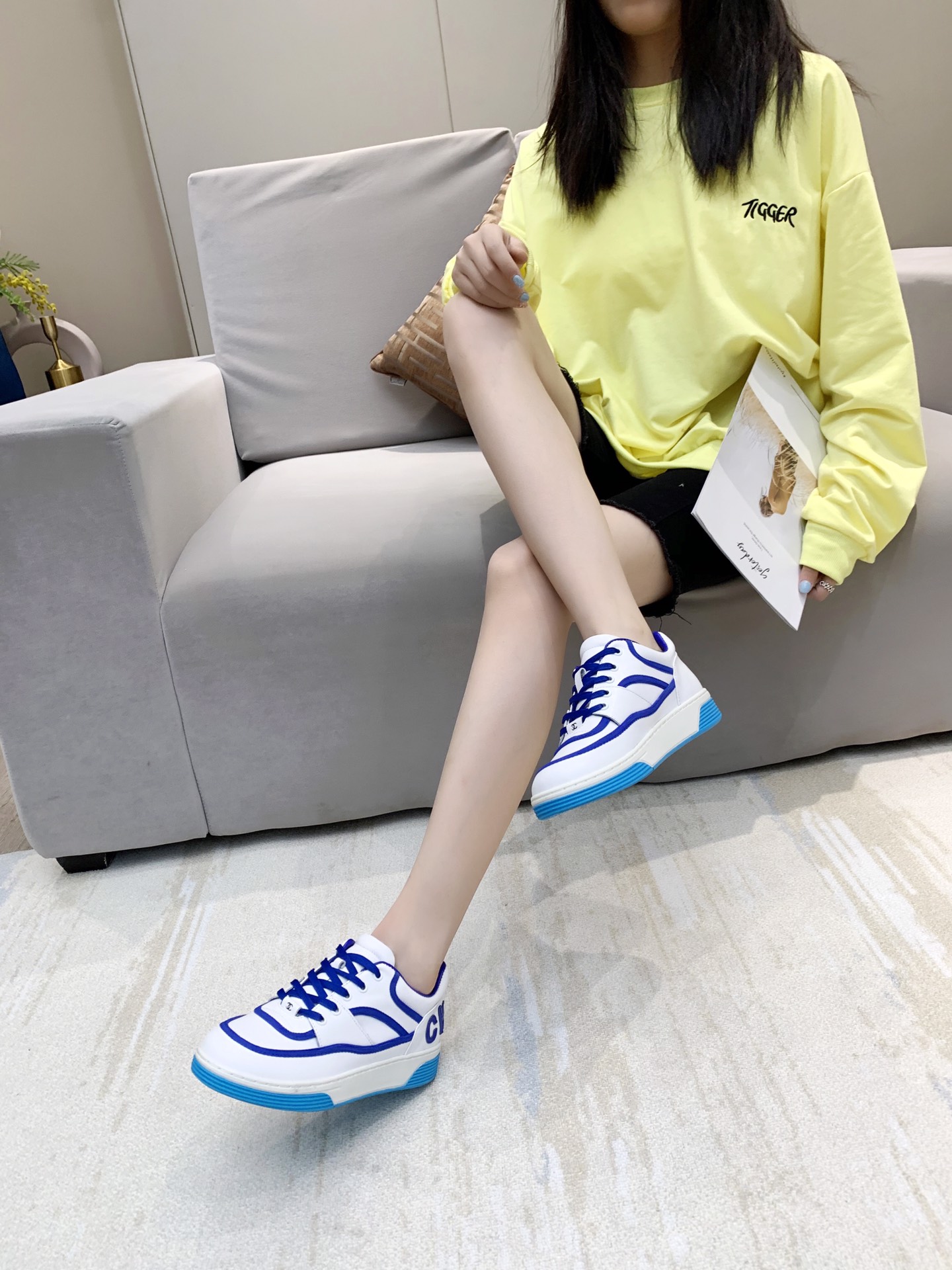 Chanel Low Top Sneaker 58 - vstockx