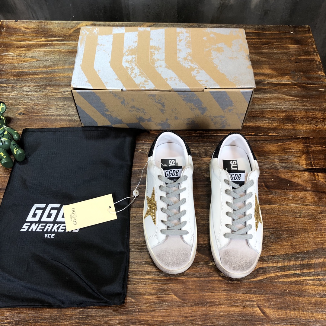 Golden Goose Superstar distressed-finish sneakers 9 - vstockx