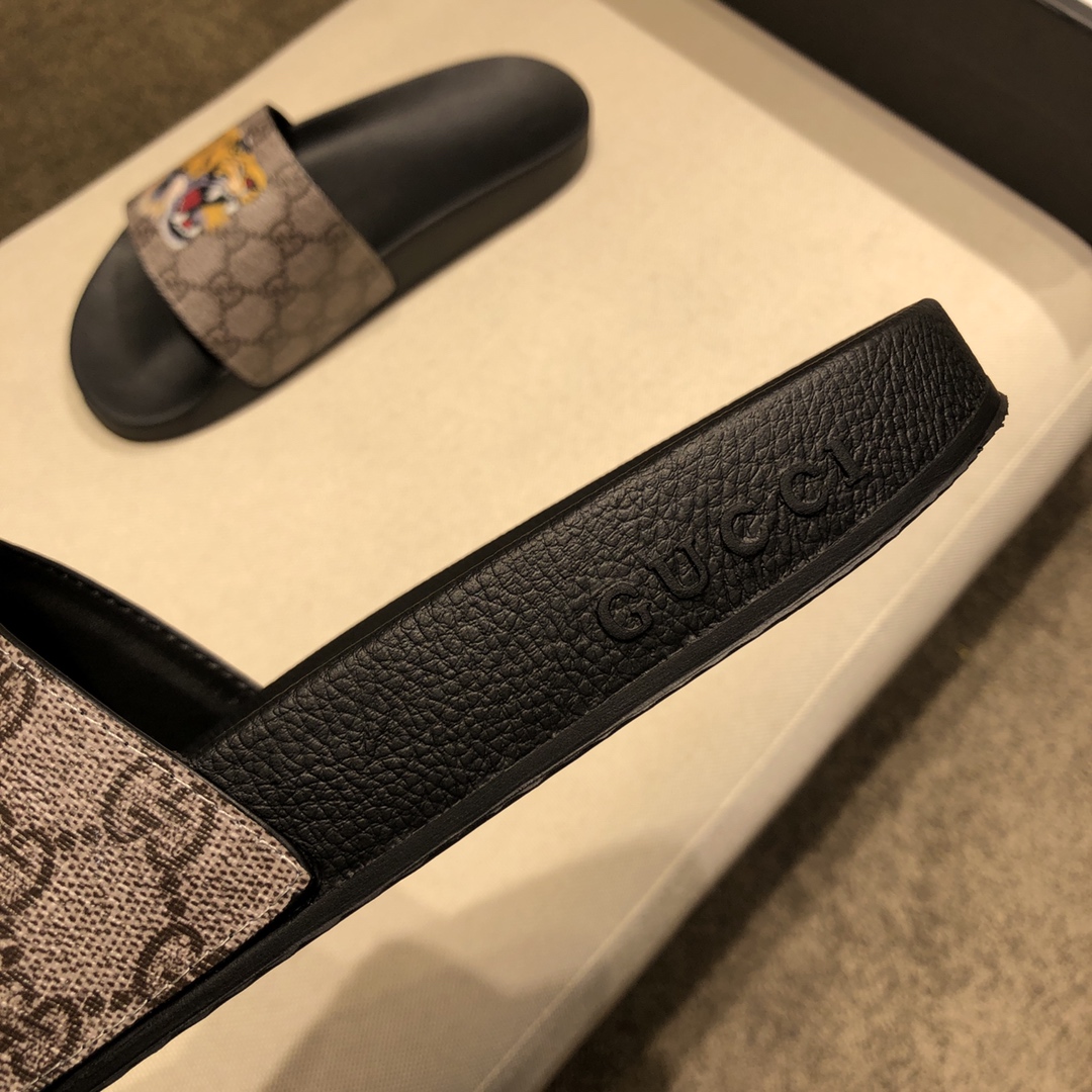 Gucci Slippers 40 - vstockx