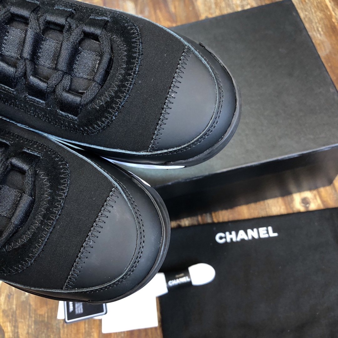 Chanel Fabric & Suede Calfskin Low Top Sneaker 19 - vstockx