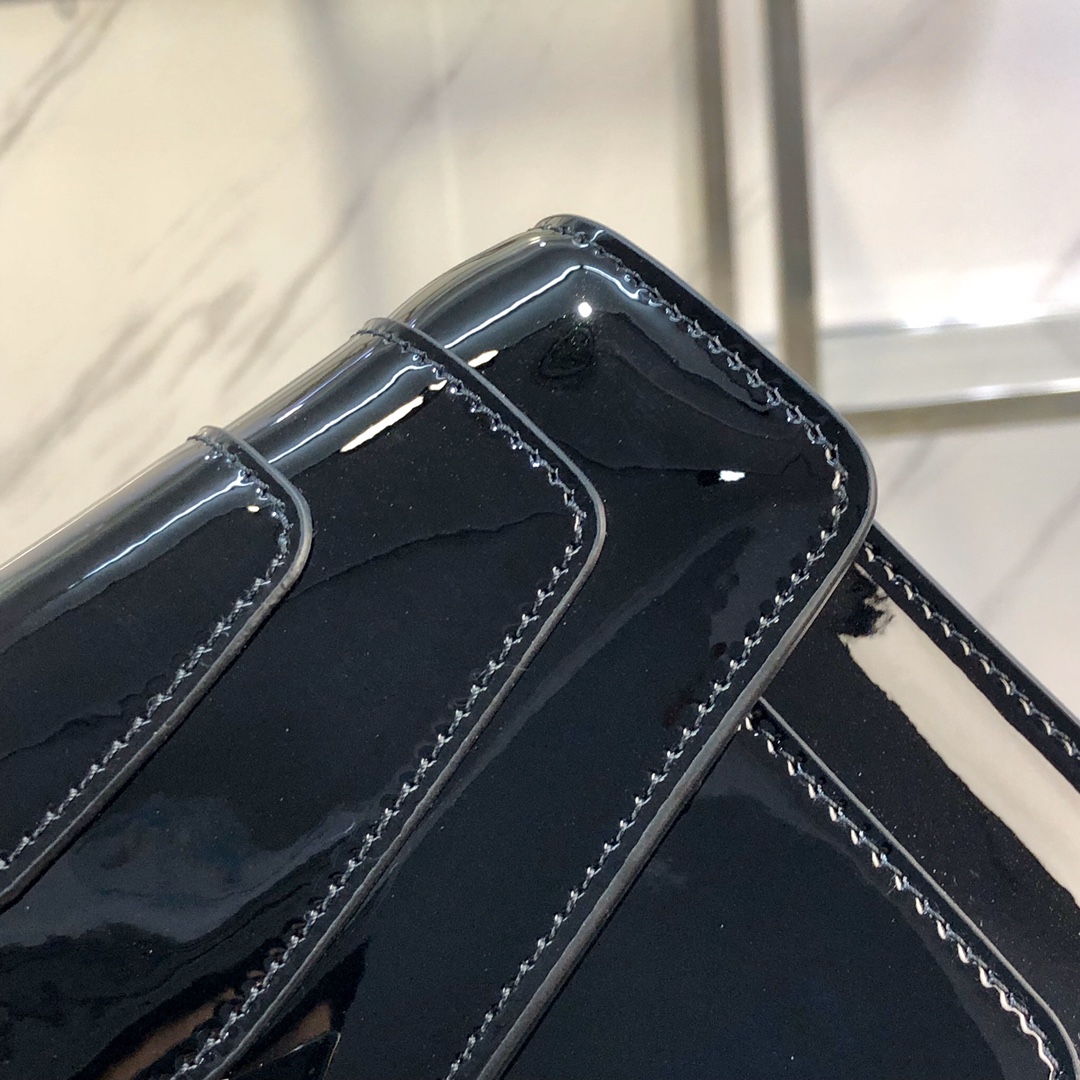 Handbags Bvlgari 38102 size:22*13*5 cm - vstockx