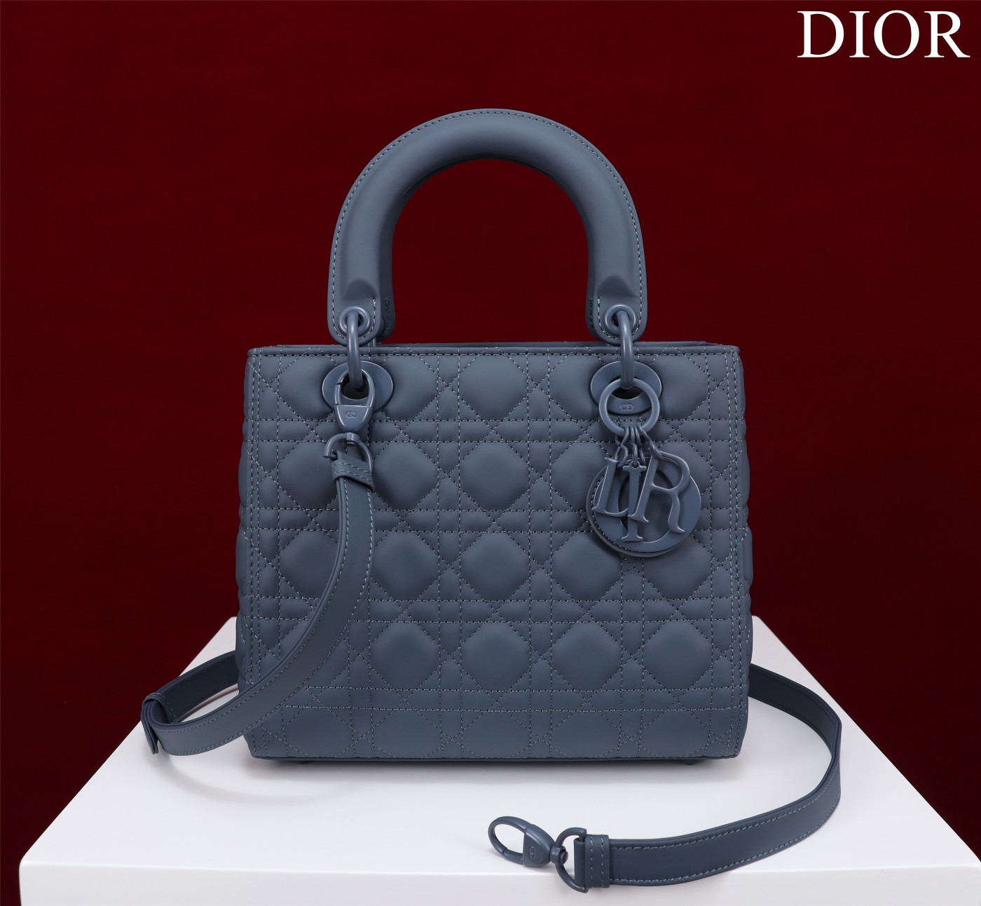 Handbag Dior M0565 size 32*24*12 cm - vstockx